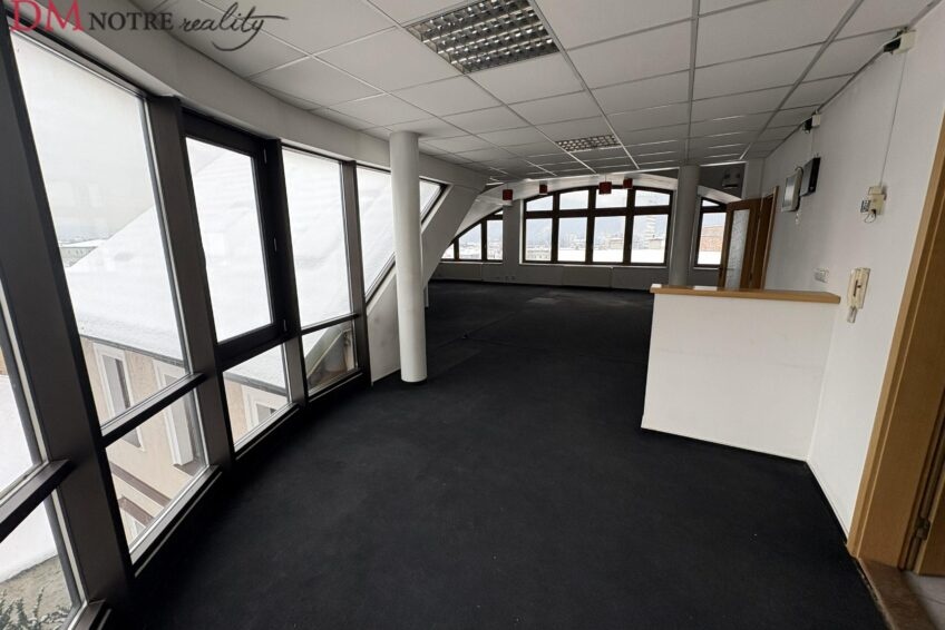 📈Komerčný objekt v centre Banskej Bystrice - 3