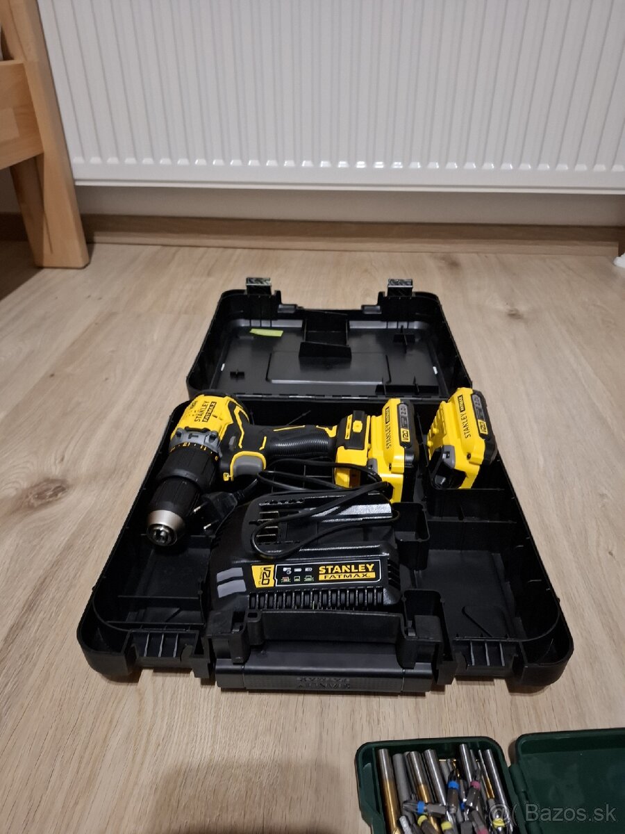 STANLEY FATMAX Aku príklepová vŕtačka SFMCD715D2K-QW - 3