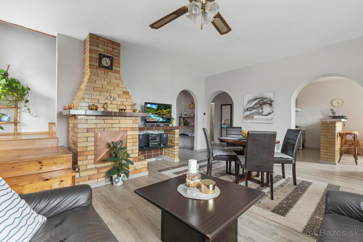 Ponúkame na predaj veľmi príjemný rodinný dom v Jakubove - 3