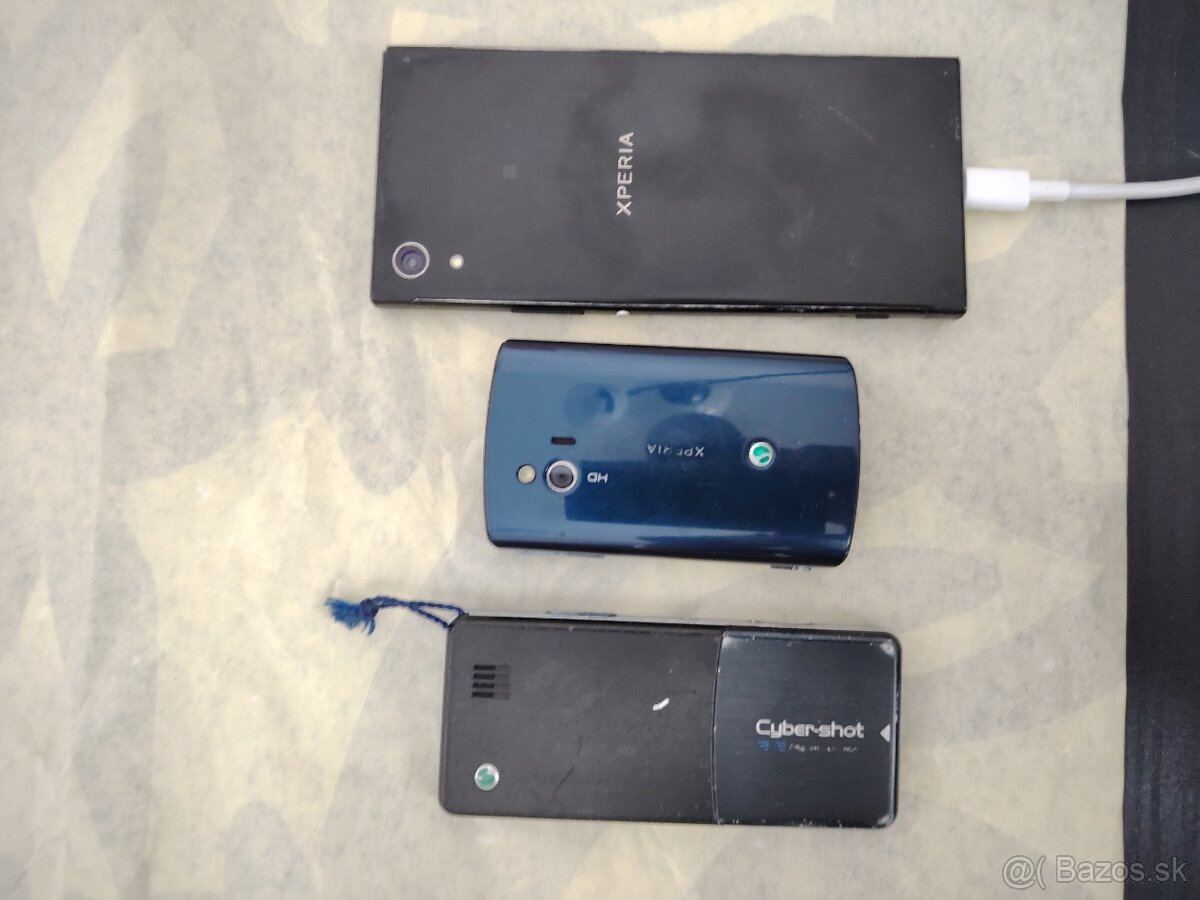 Sony Ericsson 3x - 3