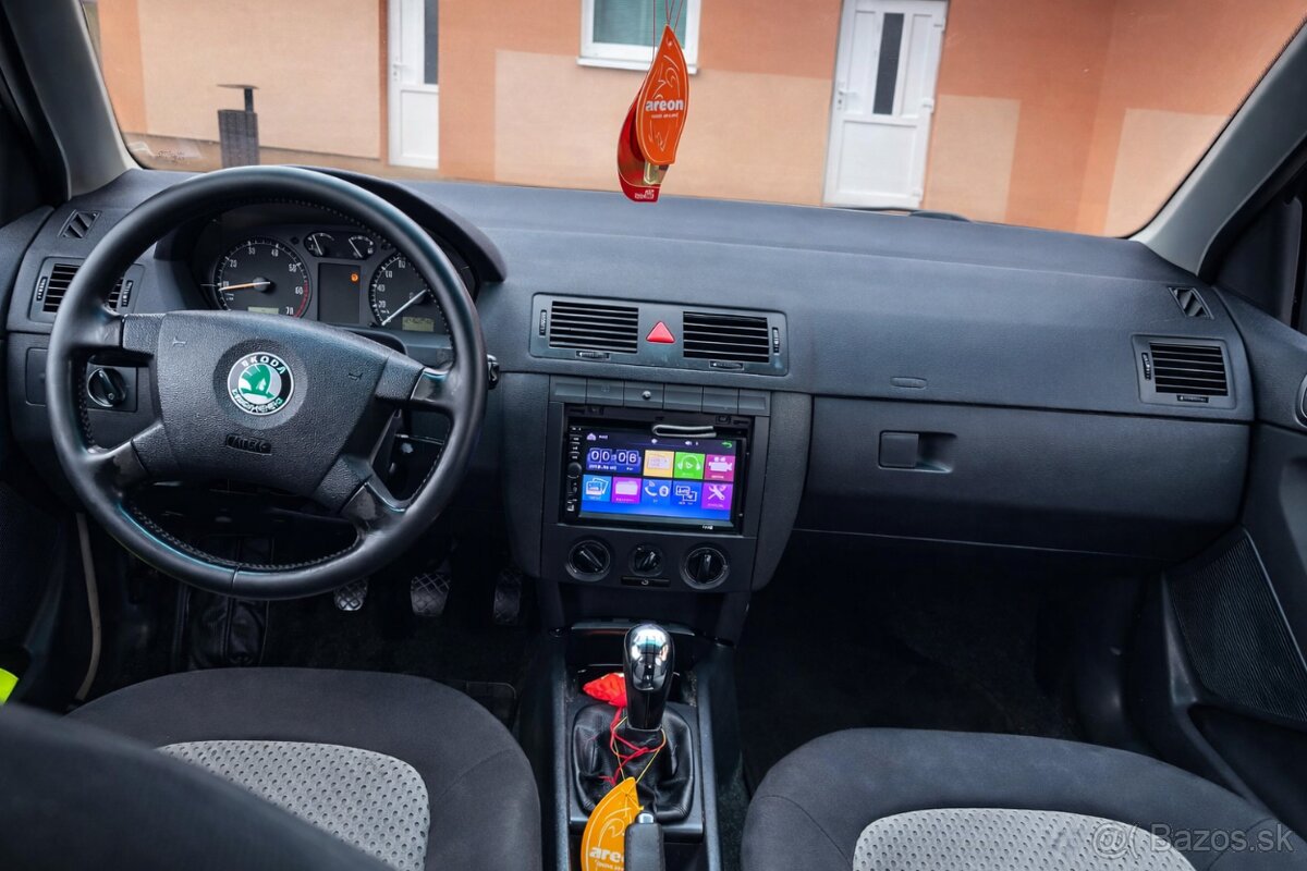 PREDÁM Škoda Fabia 1.2 (47kw) Rok 2003 - 3