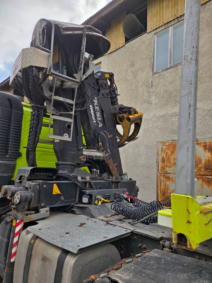 Lesovoz VOLVO 6X6 - 3