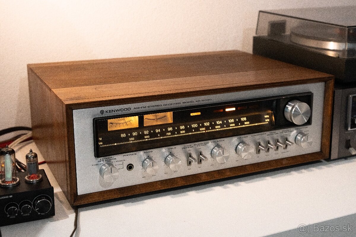 KENWOOD KR-6030 v drevenom korpuse - 3