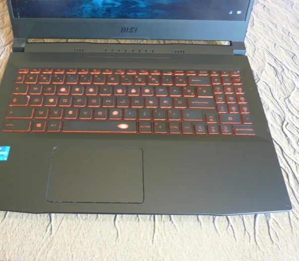 MSI Katana GF66 11UC - 3