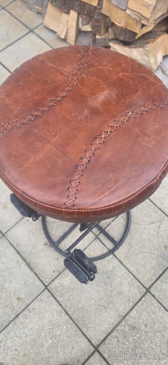 Barova stolička - 3