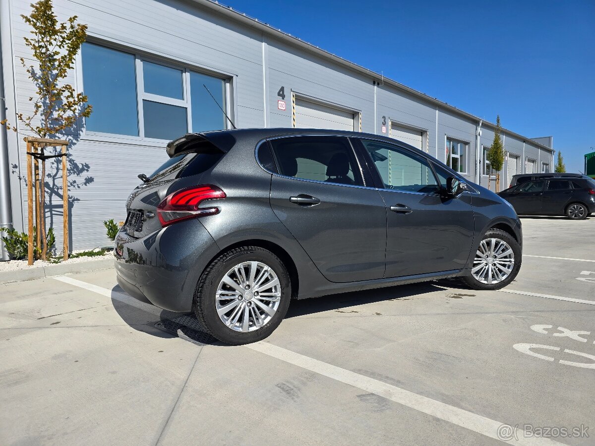 Peugeot 208 1.2 e-VTi Allure Automat - 3