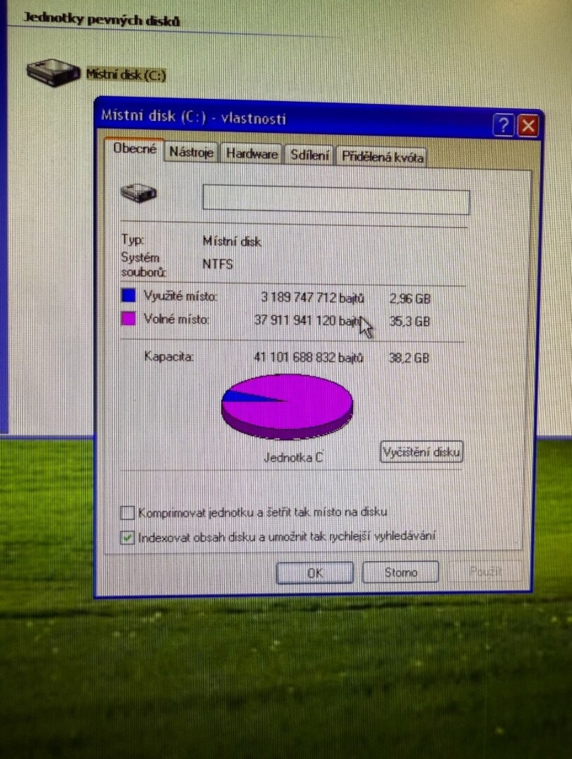 Stolový počítač s Windows XP – ideálny pre staršie programy - 3