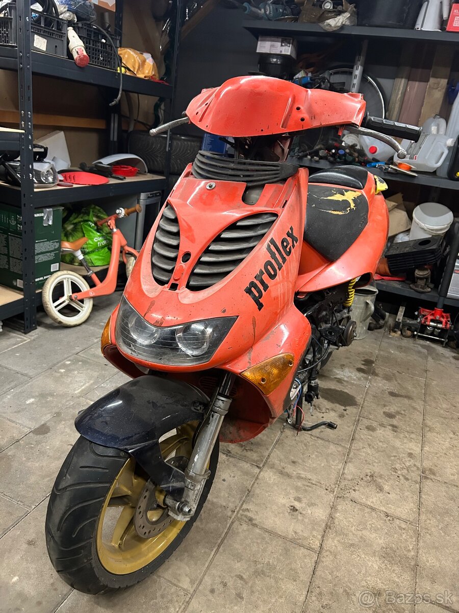 Aprilia SR 50 Di-tech - 3