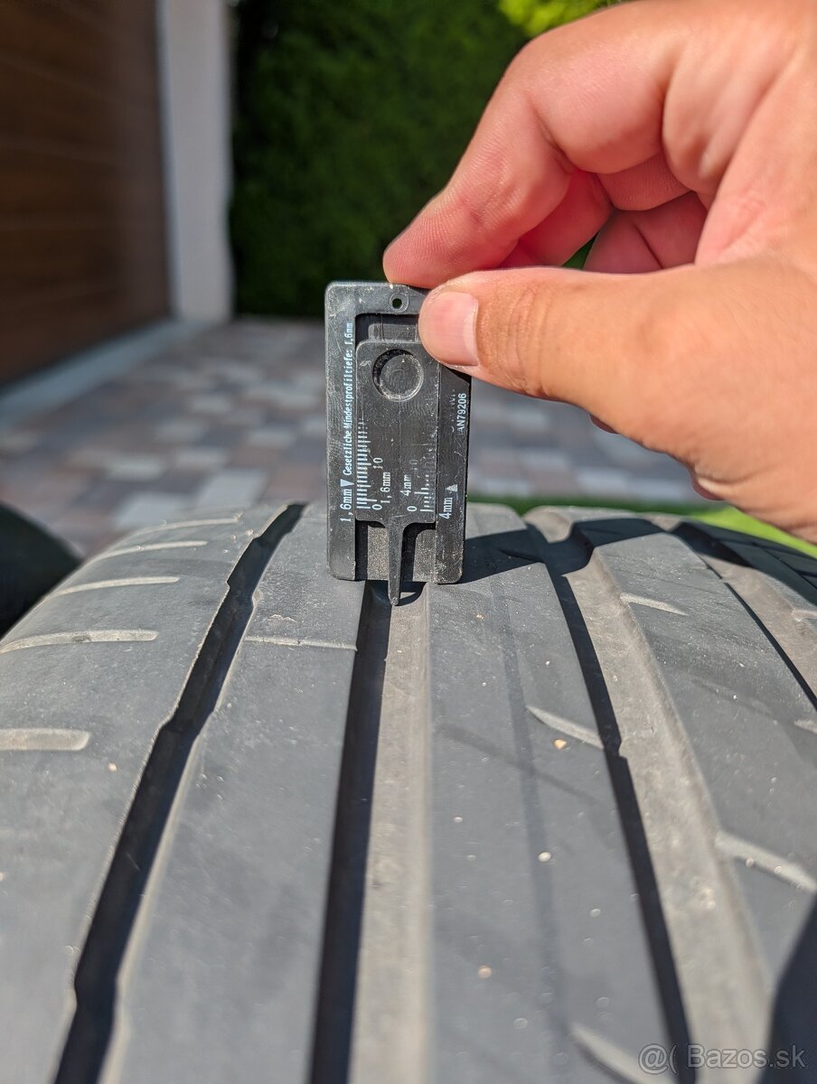 Hankook 255/45/r19 - 3