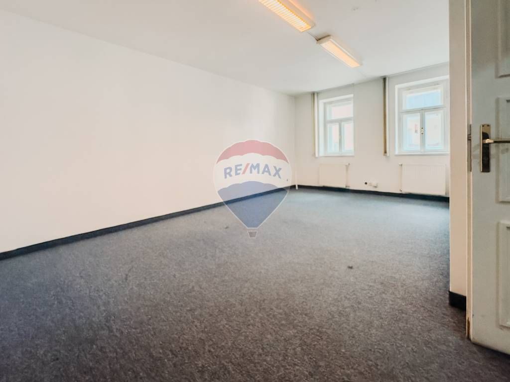 Kancelárske priestory na prenájom | Námestie SNP - Banská By - 3