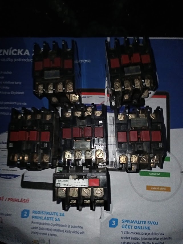 Predám 3.polové stýkače - 3