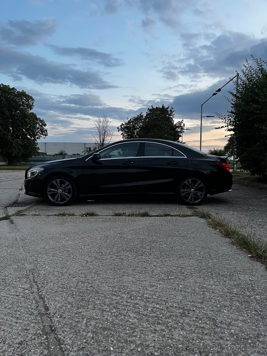 Mercedes Benz CLA - 3
