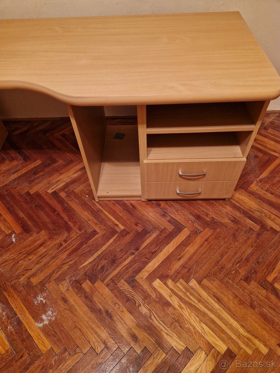 Počítačový stôl - 3