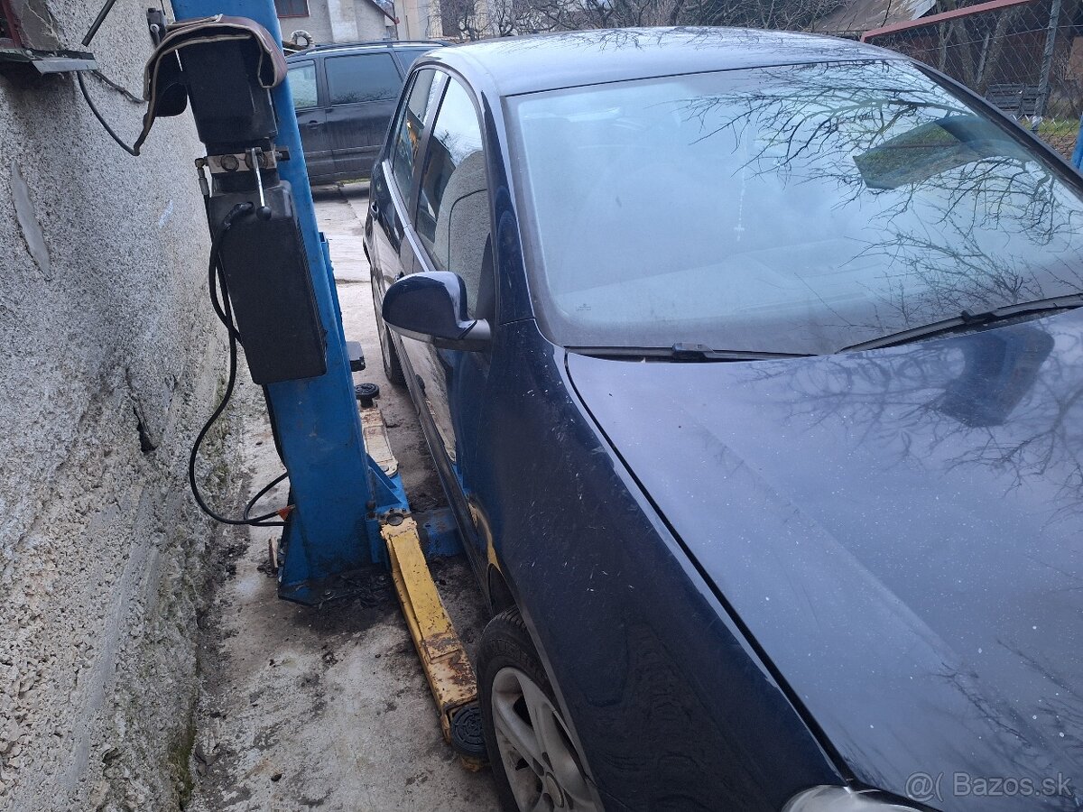 Golf 5 plus 1.9 77kw - 3