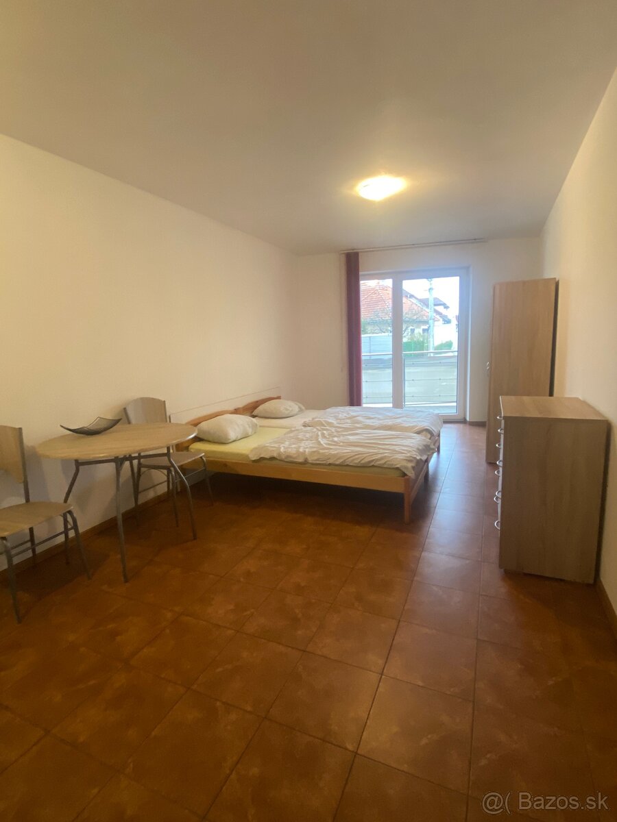 Bývanie na prenájom - 3