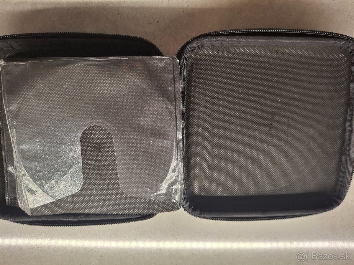 Obal ba CD a DVD plus nejaké neoriginal CD k tomu - 3