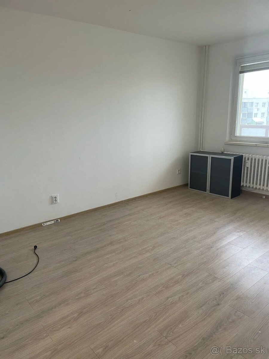 Realitný kancelária REALADR s.r.o. - 3