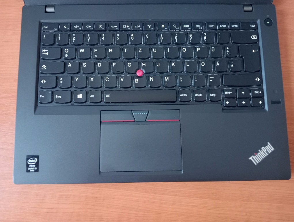 Lenovo Thinkpad T450 , Windows 10 , Intel core i5 , 8gb ram - 3