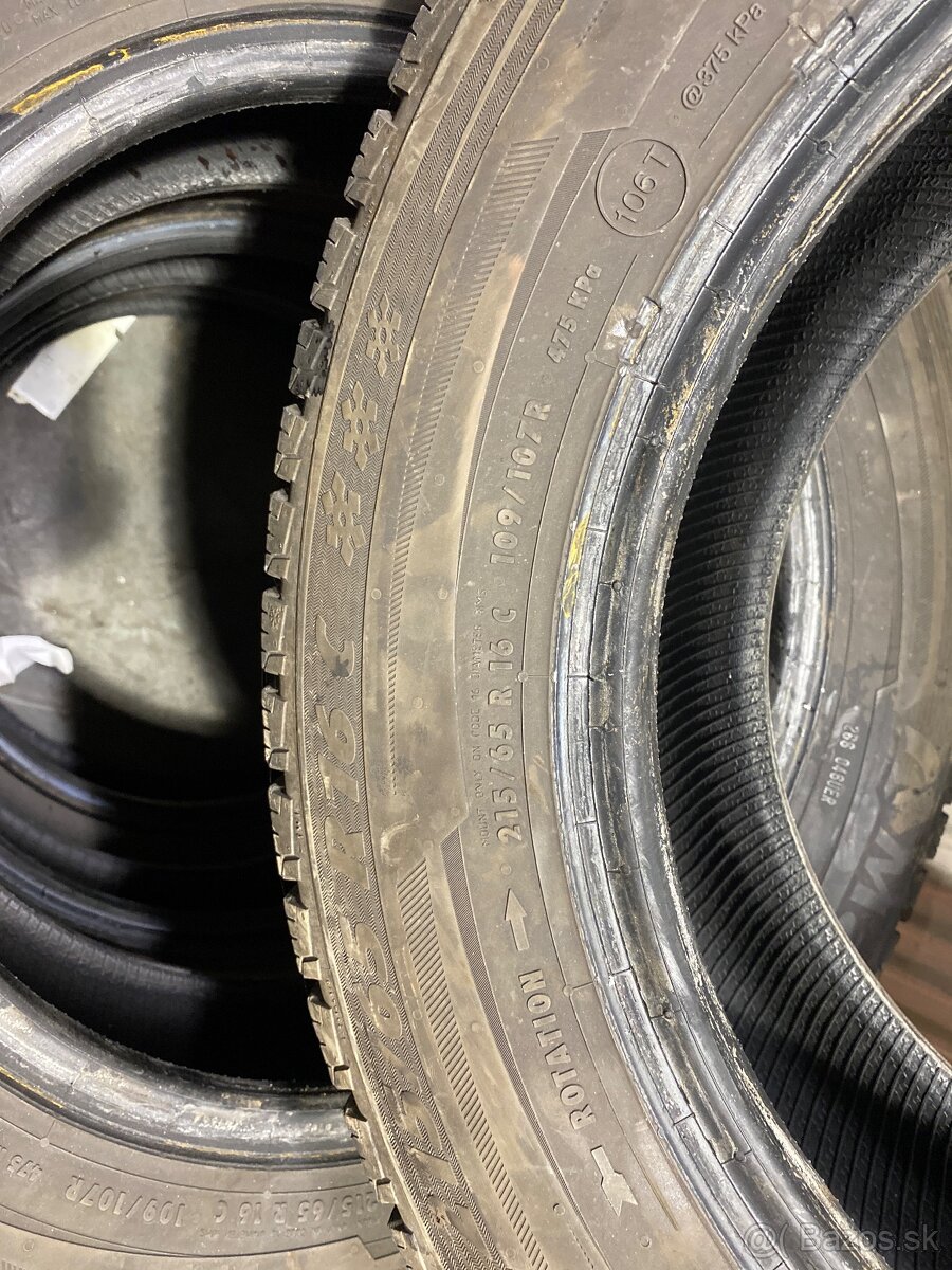 Predám pneu 215/65R16c - 3