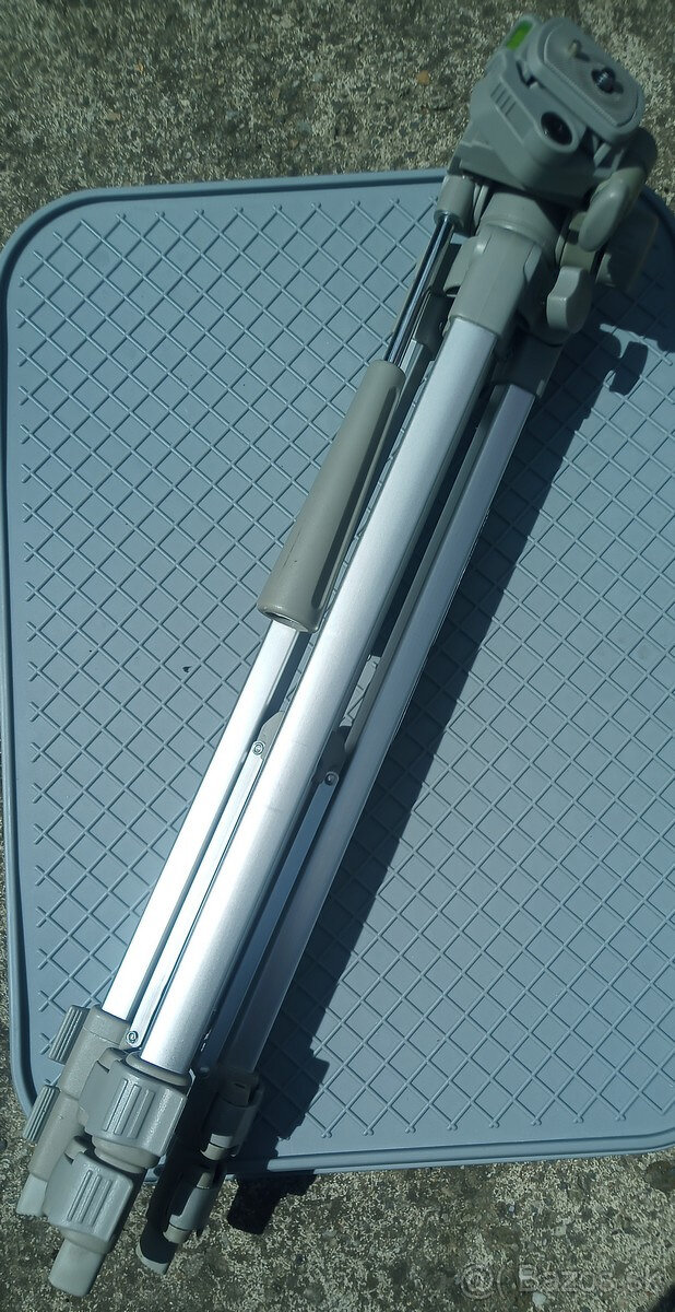 Trojnohý hliníkový statív Ideal PFV 03 - 3