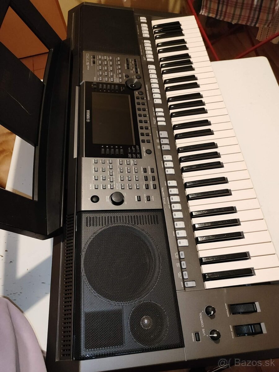 Yamaha PSR S770 Profesionálny keyboard - 3