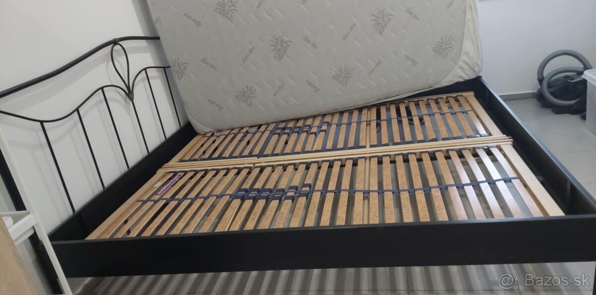 kovova manzelská postel - 3