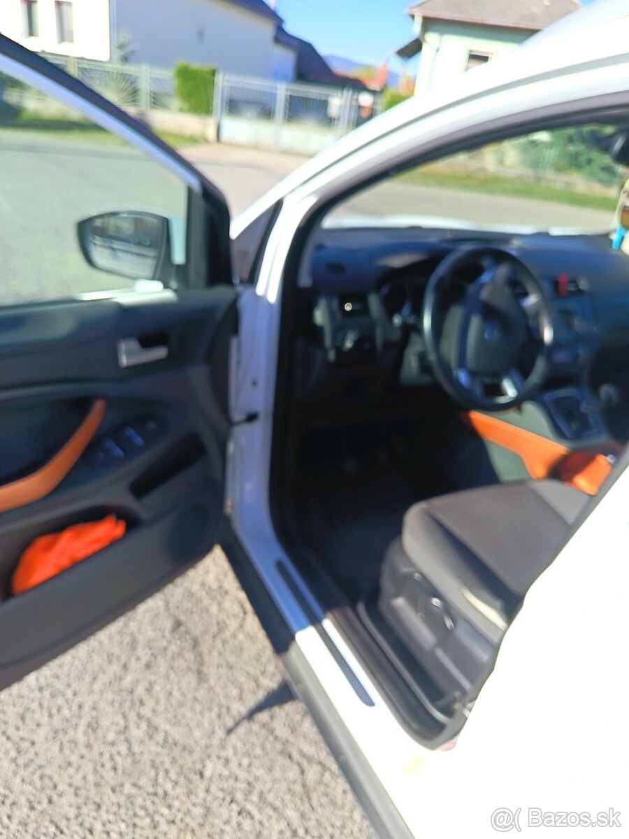 Ford Kuga - 3