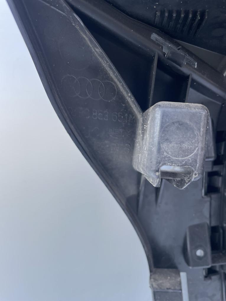 AUDI A3 8P FACELLIFT - maska (grill) nárazníku - 3