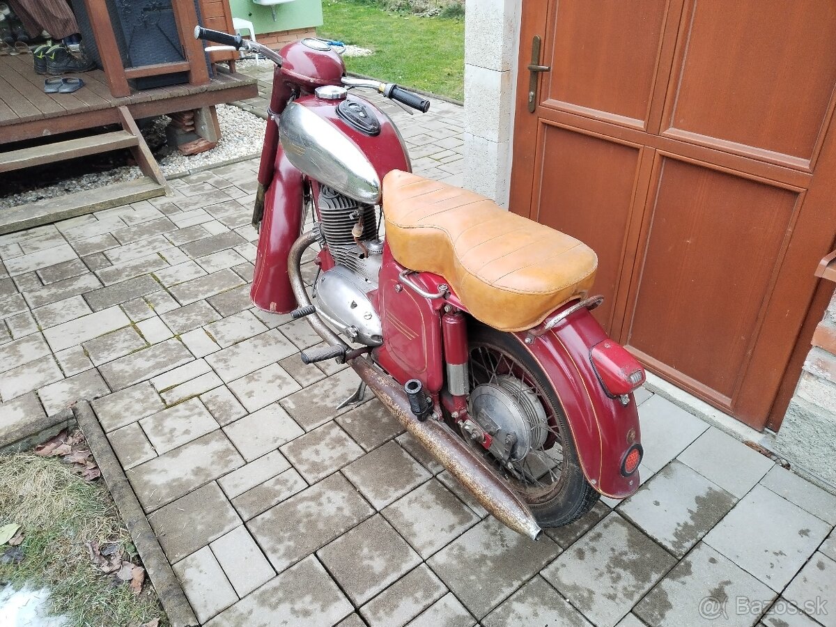 Jawa 250/353 - 3