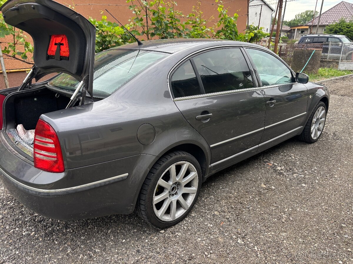 Skoda superb 1 2.8v6 - 3