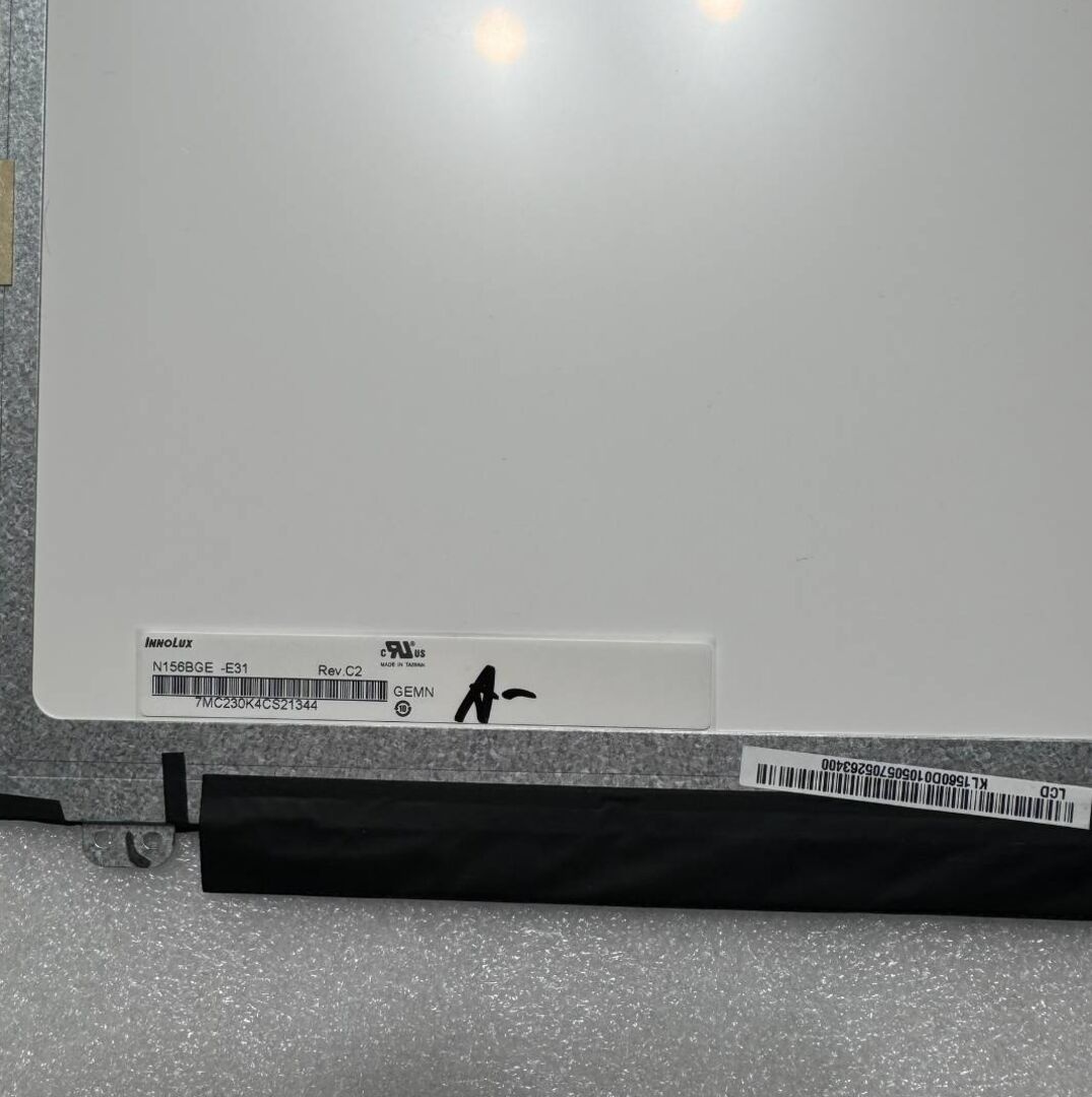 Predám obrazovku do notebooku 15,6" LED SLIM displej 30 pin - 3