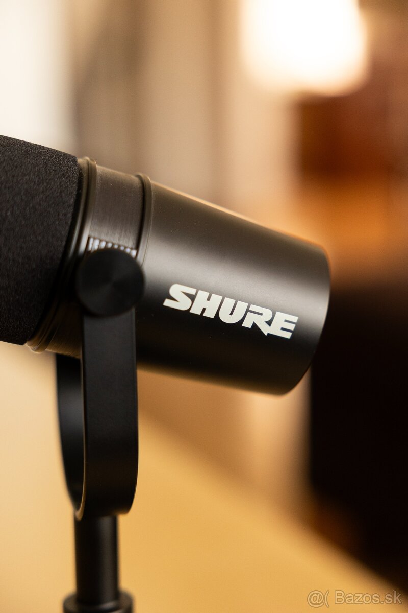 Predám mikrofón Shure MV7X - 3