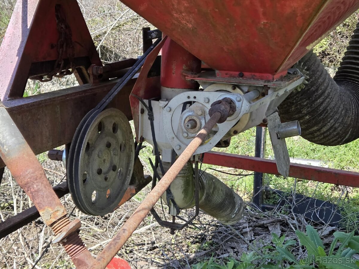 Sejacka pneusej agropret 4 m - 3
