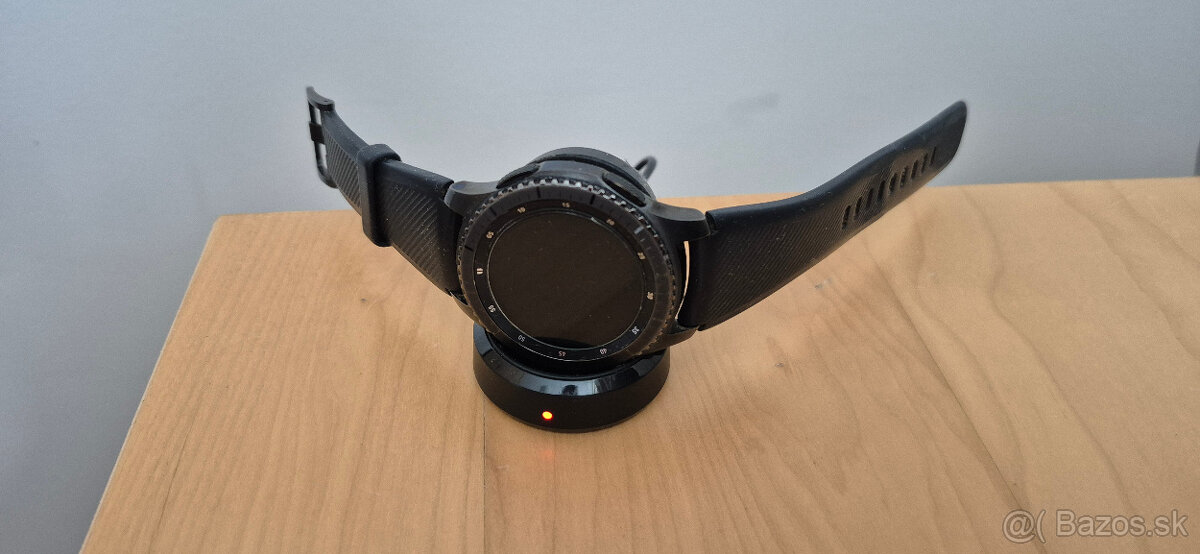 Samsung Galaxy Gear S3 Frontier - 3
