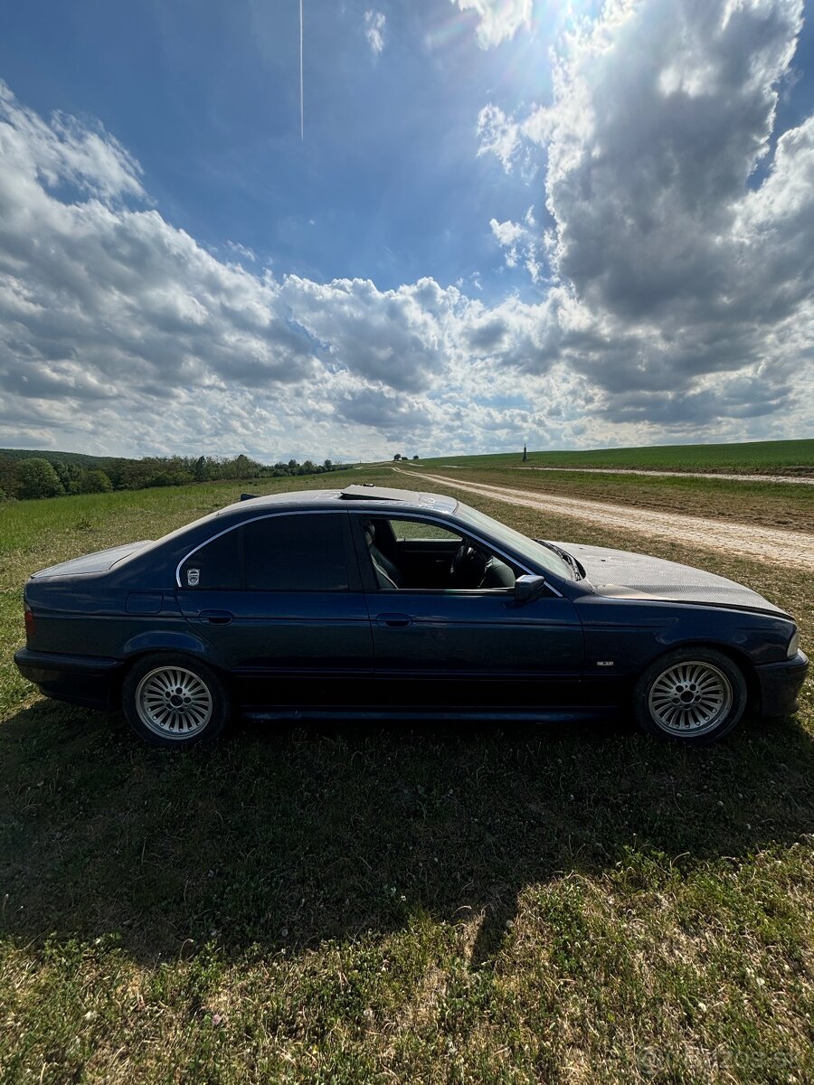 Rozpredam na diely bmw e39 525d - 3