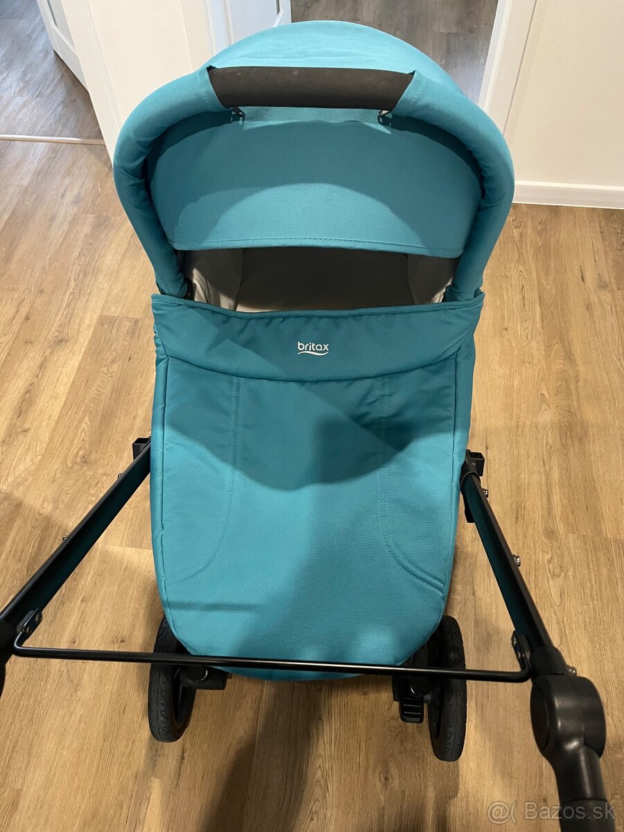 Vanička Britax+ 2 adaptéry - 3