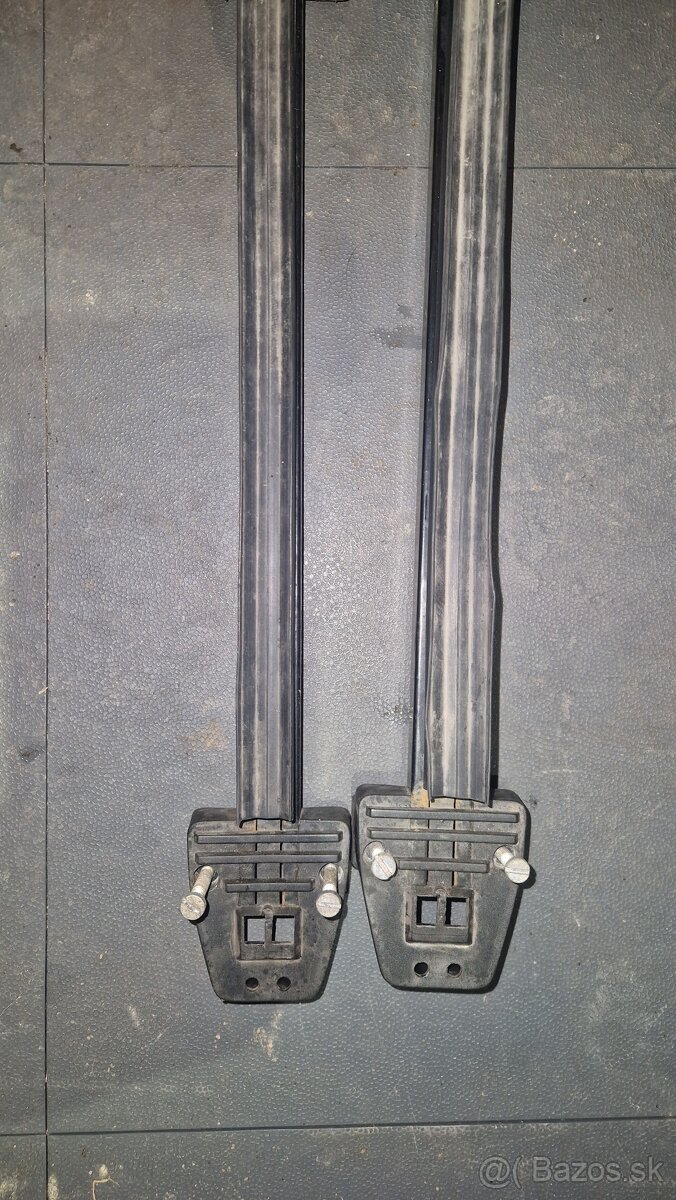 Hakr strešný nosič na lyže - 3