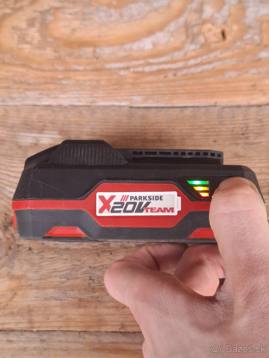 Parkside 2ah batéria a nabíjačka - 3