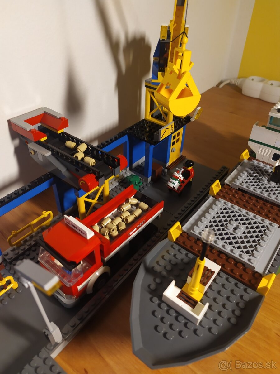 LEGO 4645 - Přístav - 3