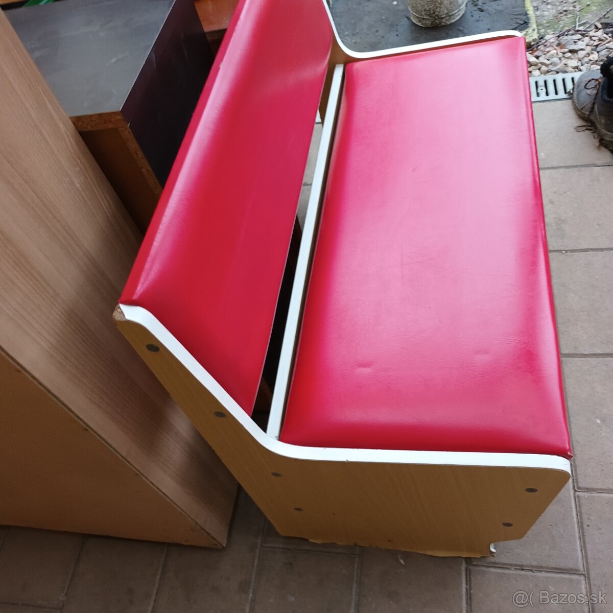 Sedacka, odkladací priestor - 3