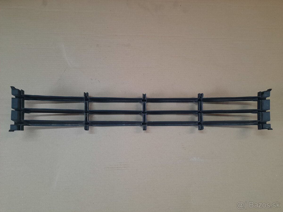 mriežka predného nárazníka Octavia 2 - 3