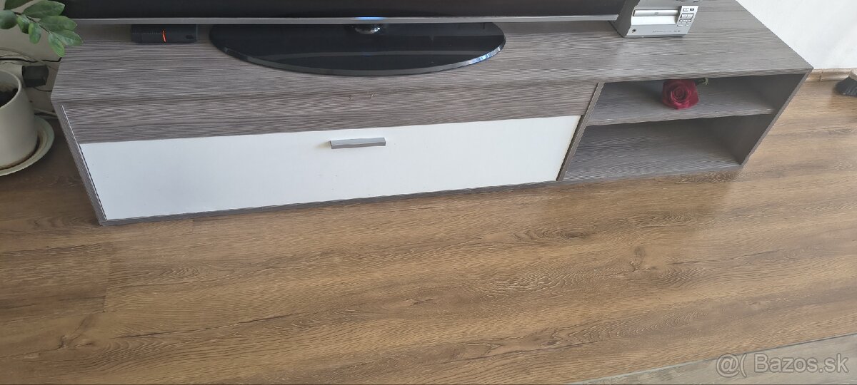 Skrinky do obývačky - 3