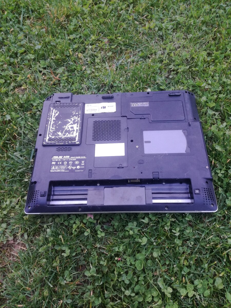Predám ASUS - 3
