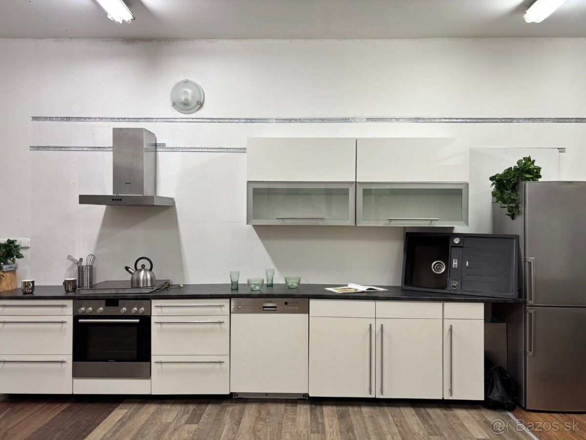 Svetlá dizajnová kuchyňa SIMBA - 3