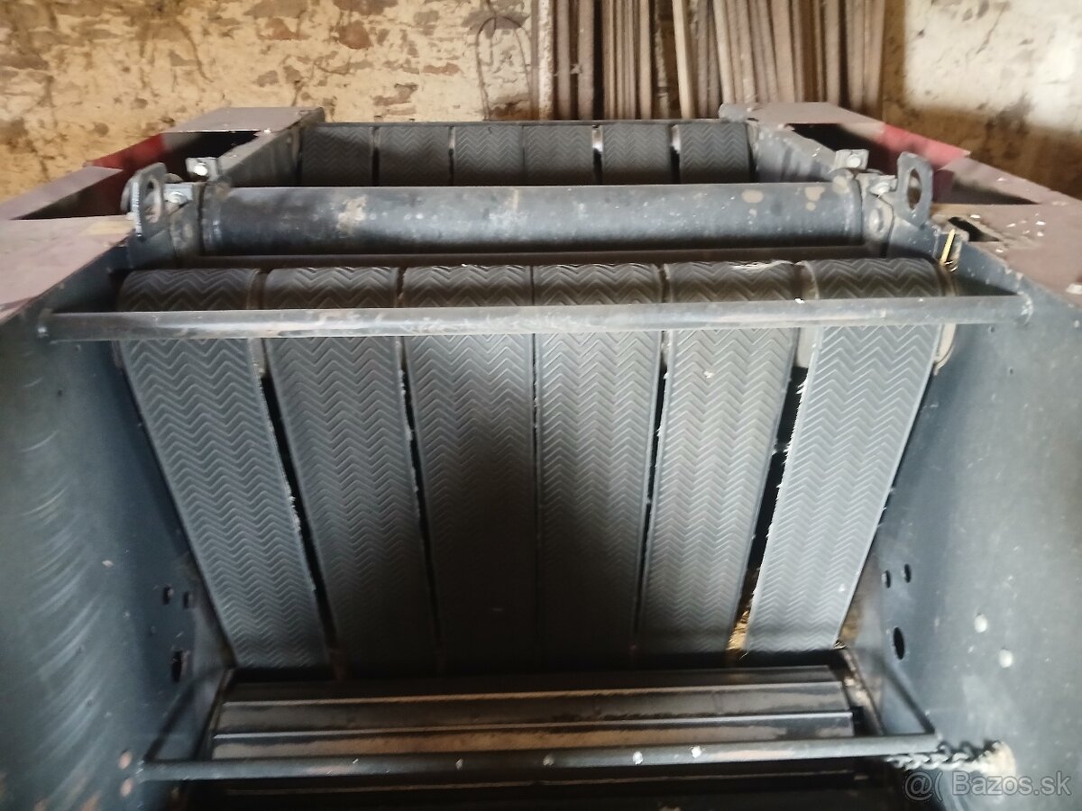 LIS na kulaté balíky CASE RB 454 s řežáním - 3