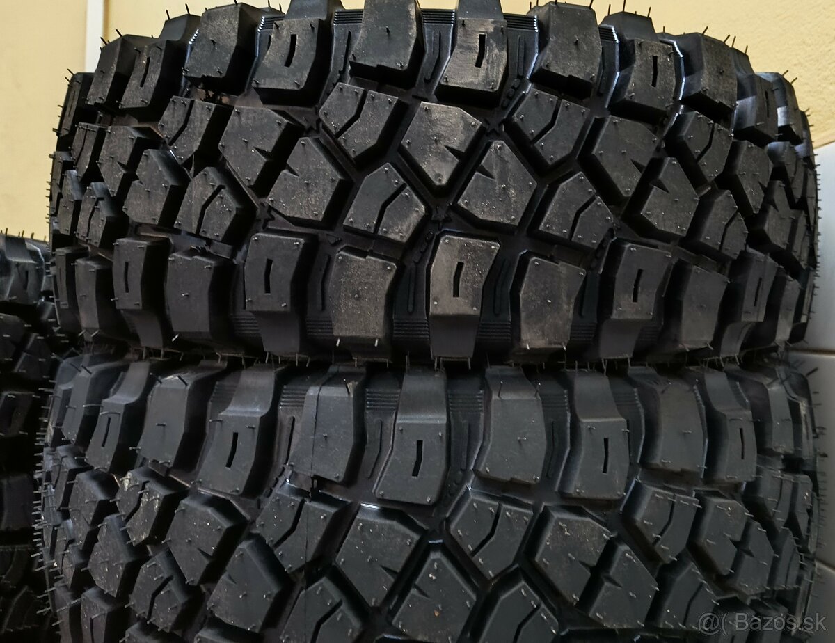 215/65 R16 , 225/70 R15 KM2 - 3