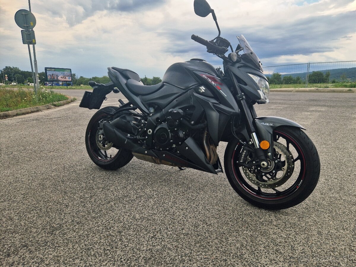 Suzuki GSX-S1000 - 3