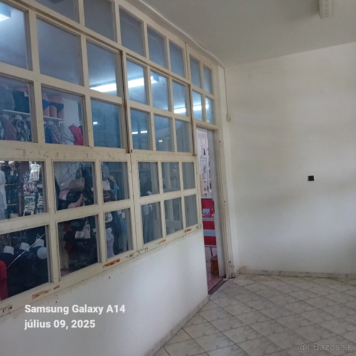 Obchodný priestor na predaj - 3