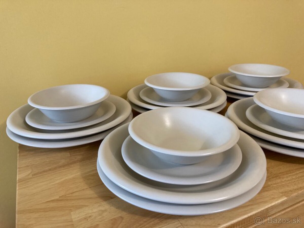 Porcelánová obedová súprava na stolovanie - 3