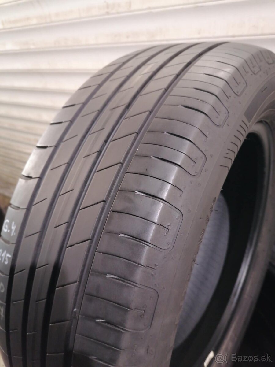 Goodyear letné 215/60/R17 - 3